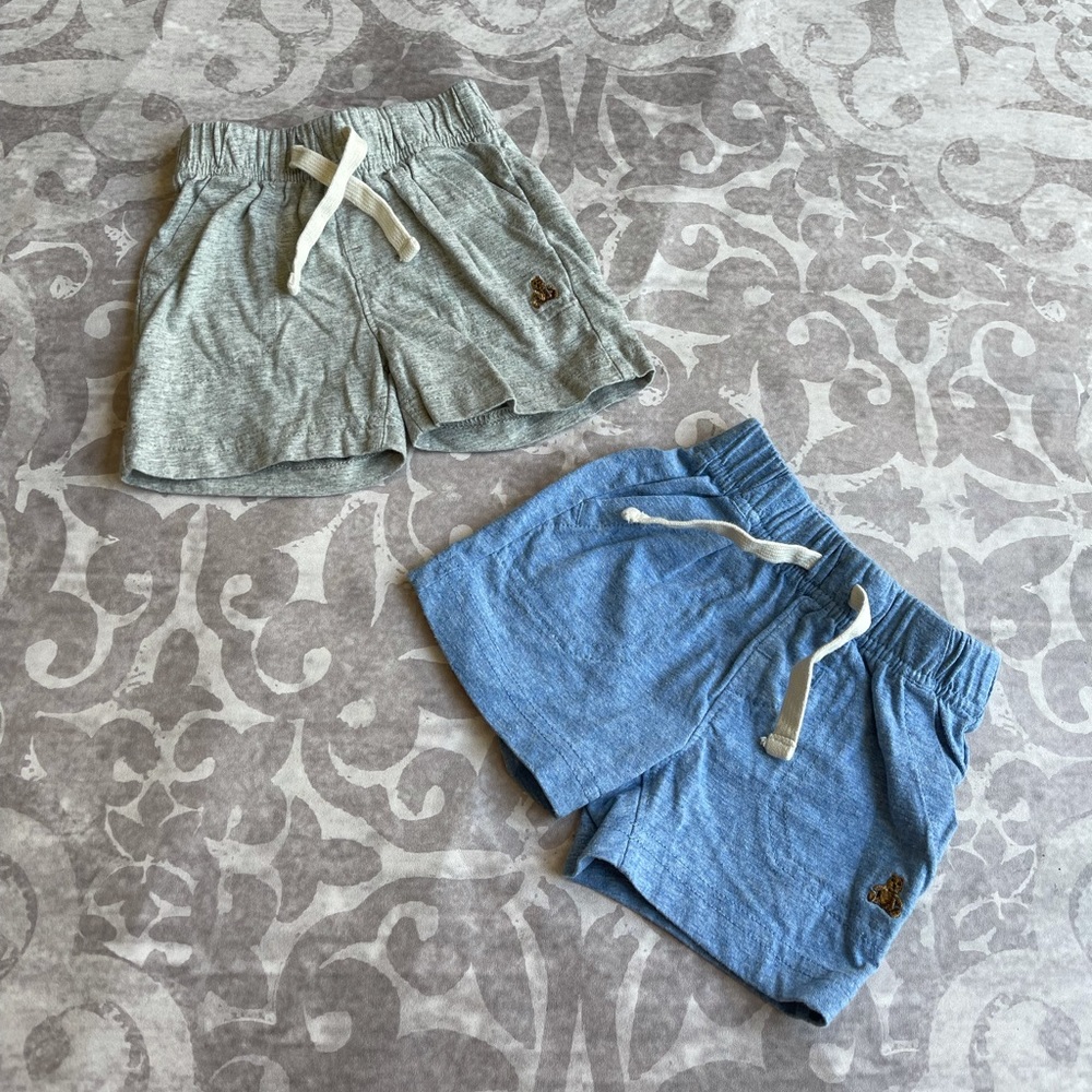 Baby gap shorts bundle 3-6m